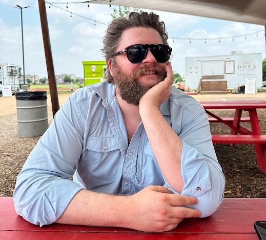 Me waiting on tacos.